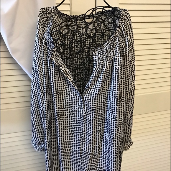 Chico’s  Blouse & Zenegy Leggings - Picture 3 of 8